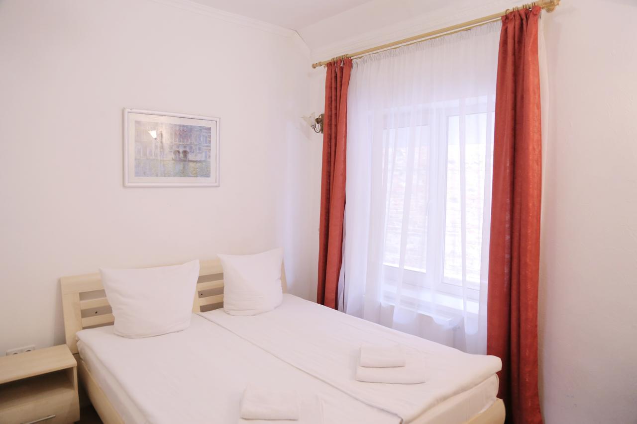 Hotel Gracia Berehowe Exterior foto